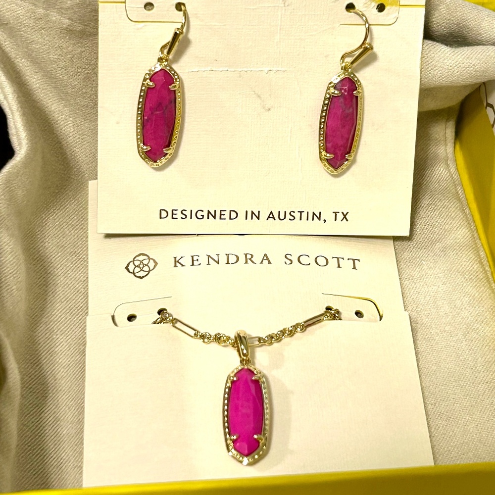 Kendra Scott "Eva" Magenta Magnesite Earring/Pendant Set NWT